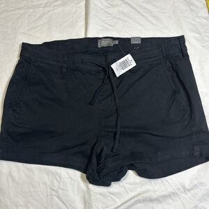 NWT Torrid 3.5 Inch Pull On Weekend Stretch Twill Cargo Short Deep Black Size 1X